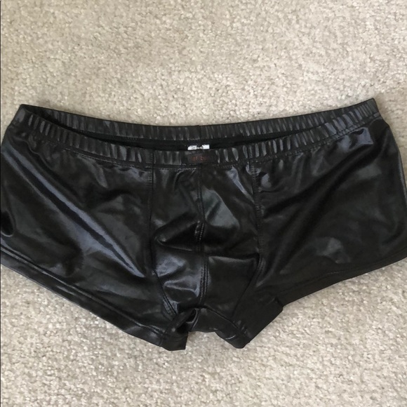 Other - Men’s briefs trunk xl